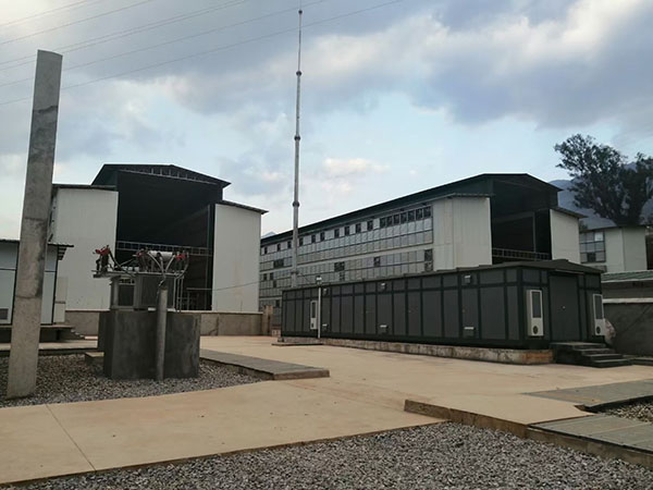 过先进的设计理念以及对成熟的供应链为企业用户和个人用户提供低成本